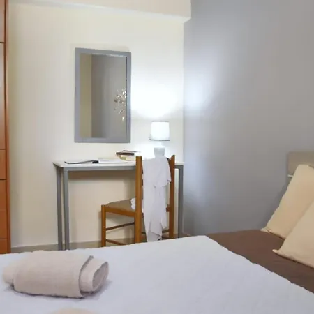 Konomi Apartamento Karavádhos